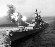 6·25전쟁 때 참전했던 전함 미주리함에서 참전용사 위로 행사