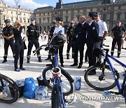 FRANCE POLICE TOURISM