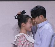 '코미디빅리그' 이은지·김해준, '설렘 폭발' 러브스토리 공개