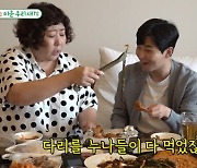 '미우새' 신기루X이국주, 편식 딘딘 참교육 '파김치말이 치킨 먹방'