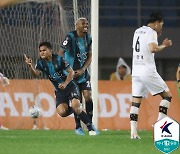 [K리그2 30R] '아스나위 결승골' 안산, 전남에 3-0 완승.. 8위 도약