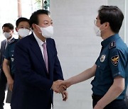 장관들 대정부질문·브리핑 설명에도 尹 국정운영 여론 악화