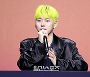 [포토] 지코, '음악방송에서 만나요'