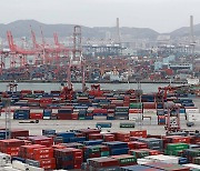 Korea's trade deficit at $15 bn by July, first red streak in trade with China