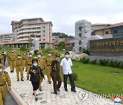 북한 노병대회 참가자들 휴양지에서 휴식