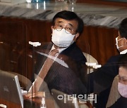 [포토]'대화하는 서병수-박대출'