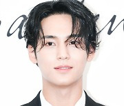 [포토] 세븐틴 민규, 오늘 비와서 젖었어