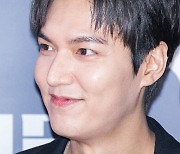 [포토] 이민호, '잘생김 헌트'