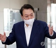 "윤대통령, 교육부에 '초등학교 만5세 입학' 공론화 지시"