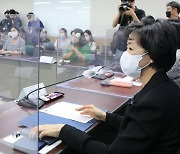 '만5세 입학안' 소통 약속한 박순애 "학부모 의견 경청, 공론화 거칠 것"