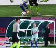 '골때녀' 발라드림vs탑걸, 가수 더비 축구 대전 승자는?