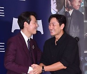 [ST포토] 박해수 '축하드려요~'