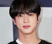 BTS 진 '심쿵 눈맞춤'[★포토]