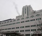서울아산병원 간호사 근무중 뇌출혈 사망..병원은 수술 못했다