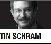 [Martin Schram] Veterans become political pawns