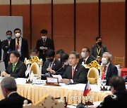 왕이, 아세안+3 외교장관회의에서 대만 문제로 일본과 충돌..박진 장관은 대만 언급 대신 "한중일 정상회의 재개해야"