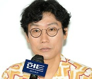 황동혁 감독, 이정재 감독 데뷔작 '헌트' 시간 순삭 재밌게 봤다[포토엔HD]