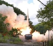 중국 미사일 5발 일본 EEZ로 떨어져..중국 미사일 낙하는 처음