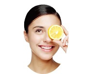 [skincare] 여름 피부 '소생템' 비타민 C 화장품