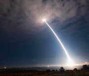 미국 ICBM 시험발사 연기..중국 자극할까 우려