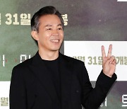 [오마이포토] '리미트' 최덕문, 솔선수범 분위기 메이커