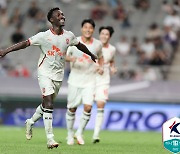 [K리그1 27R] '김주공·제르소 골' 제주, 서울 2-0 격파.. 포항 3점 추격