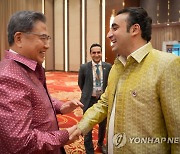 환영만찬서 파키스탄 외교장관 만난 박진 장관