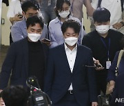 이준석 측 국바세 '집단소송·탄원서' 진행.."비대위 전환 가처분 신청"
