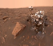 [아하! 우주] 화성에 도착한 지 어느덧 10주년..큐리오시티가 포착한 붉은 행성