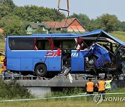 크로아티아서 가톨릭 순례길 버스사고로 폴란드인 12명 사망