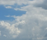 [포토친구] 무더운 여름날의 구름과 먹구름