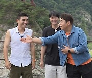 '1박 2일' 김종민, 시즌1 첫 촬영지 방문..도플갱어 만남까지?