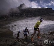 SWITZERLAND GLACIER RUN