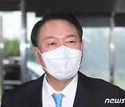 尹대통령 "경찰·소방관 국립묘지 안장 범위 확대 검토" 지시