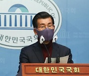 '이재명 조폭 연루설' 제기 장영하 변호사 경찰 체포