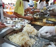 급식 한끼 3만7천원 쓰는 초등학교..교부금 펑펑, 교육현장 방만운영