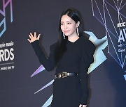 헤이즈, '볼륨을 높여요' 새 DJ로 나선다..8월 22일 첫 방송