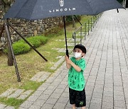 "학교서 오지 말라고"..샘 해밍턴 子 벤틀리, 교복도 샀는데 폭우 탓 실망