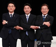 "이재명, 원칙 실종" vs "박용진도 말 바꿔"..양쪽 때린 강훈식