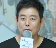 "'이러다 감독 패겠는데' 싶었다"..성동일, 살벌한 촬영장 에피소드 ('당소말')