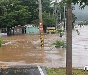 강한 비구름대 경기서 강원으로 이동..영서 중남부 폭우 계속