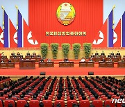 북한, '방역 전쟁 승리' 선포.."정상방역체계로 방역 등급 완화"