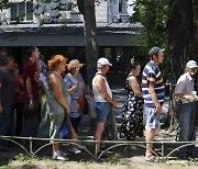 러시아, 돈바스 이어 우크라 남부도 합병?..자포리자 주민투표
