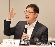 노바백스 백신 '뉴백소비드' 국내 청소년 접종 승인..SK바사 생산