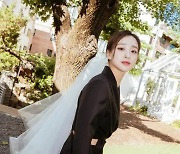 '8월 결혼' 손연재, 미니 블랙드레스 파격 웨딩 화보