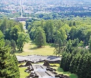 헤라클레스가 내려다보는 카셀, 유럽 최대 산 위 공원..150년 지은 '물의 도시'
