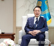 윤 대통령 '미 상원 동아태 소위원장 접견'