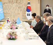 윤대통령, 유엔 사무총장과 오찬..북한 비핵화 논의