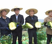 추경호 부총리 '고랭지' 간 이유.."채소가격 안정 예산 22%↑"