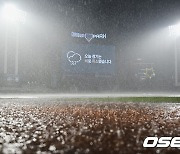 창원 NC파크 경기, 갑자기 내린 폭우로 취소 [사진]